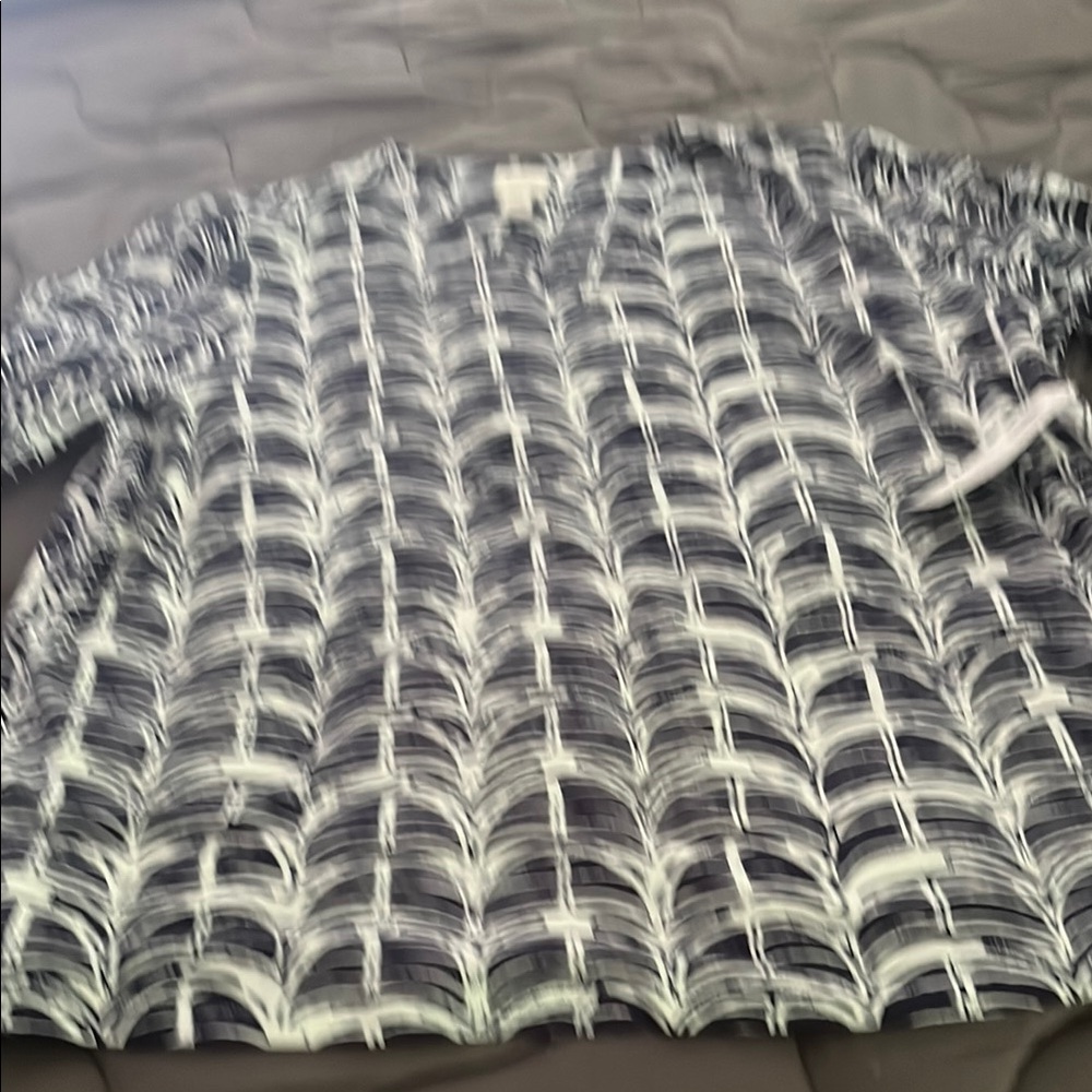 Chico's Black and White 3/4 Sleeve Smocked Blouse